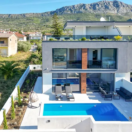 וילה Luxury Lux With Heated Pool
