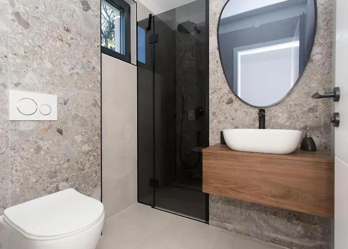 Vila Luxury Lux With Heated Pool