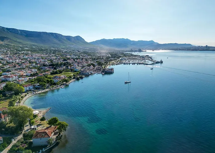 Luxury Lux With Heated Pool Vila Kastela